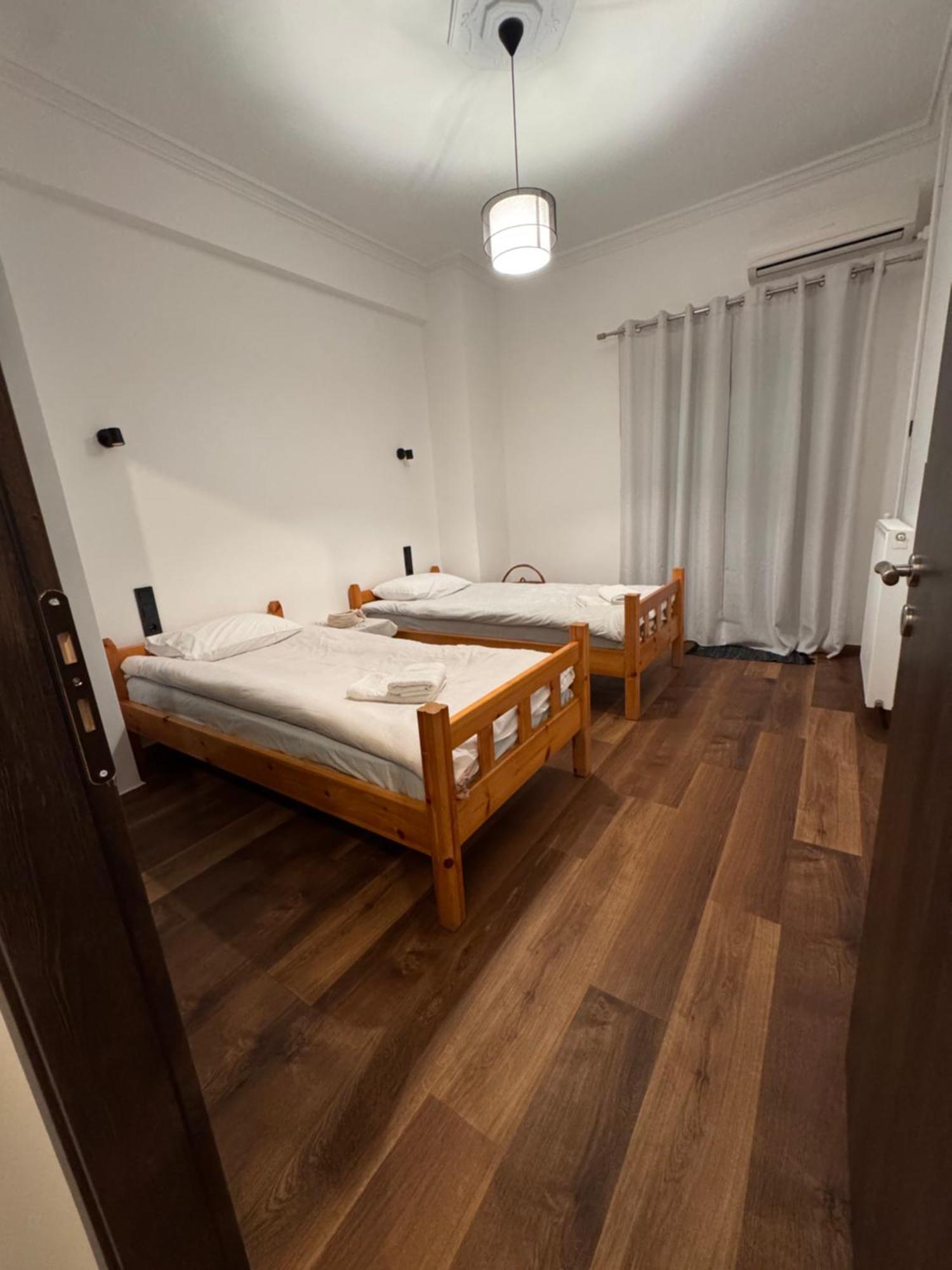 Navaro Apartments Patras Exterior photo